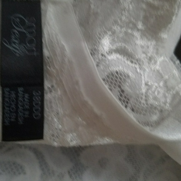 2 bras - Picture 3 of 3